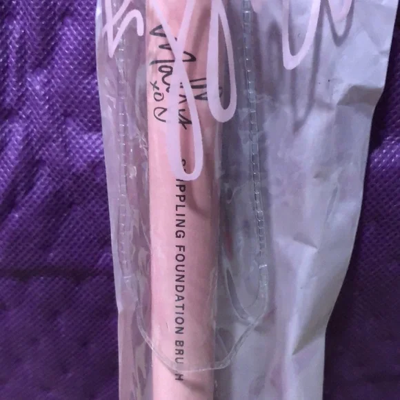 MALLY Full Face Precision Brush (1) ☝🏼 - Picture 12 of 16